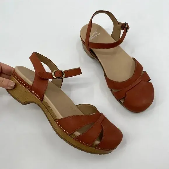 Dansko Betsey Clogs - Picture 4 of 8